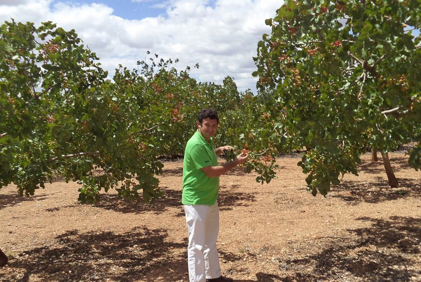 «Del conocimiento viene el respeto y eso pretendo también con la agricultura»